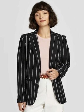 A New Day Linen Blend Navy Blazer. Size: 6. Excellent condition